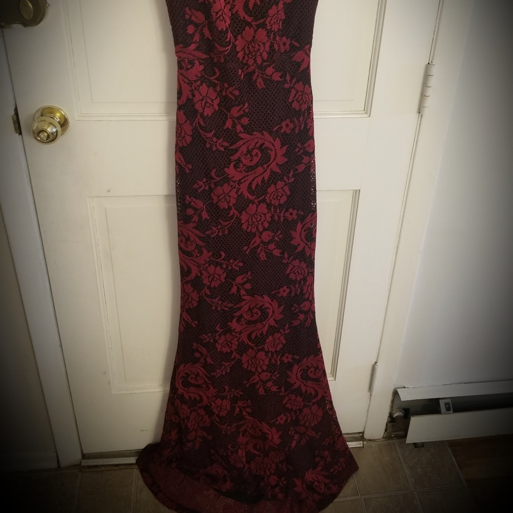 Dress - Picture 2 of 3